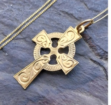 Beautiful 9ct gold for sale  HAVERFORDWEST