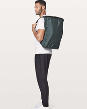 Lululemon assert duffel for sale  Columbus