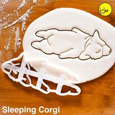 Tagliabiscotti sleepy corgi usato  Spedire a Italy