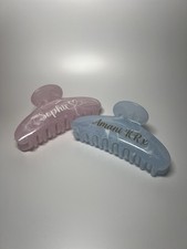 Vendendo clipes de garra de cabelo em várias cores. Para todos os tipos de cabelo.                  comprar usado  Enviando para Brazil