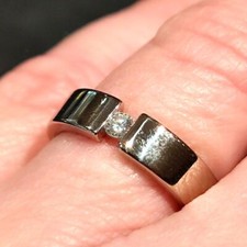 Spannring aus 585er Weißgold mit enem Brillanten von 0,10 ct comprar usado  Enviando para Brazil