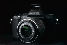 [Garantia de 1 ano] Câmera Digital Olympus OM-D E-M5 Sem Espelho com Lente Preta 7358 comprar usado  Enviando para Brazil