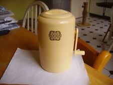 Triturador de gelo RA Bailey retrô vintage década de 1970 amarelo claro/plástico cremoso comprar usado  Enviando para Brazil