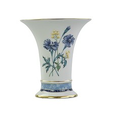 Kaiser porcelain vase for sale  DUNDEE