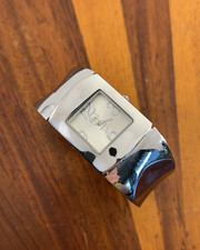 Relógio Vivani Feminino Pulseira Moda Tom Prata Mostrador Prata 27mm Nova Bateria comprar usado Relógio Vivani Feminino Pulseira Moda Tom Prata Mostrador Prata 27mm Nova Bateria comprar usado  Enviando para Brazil