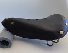 Ancienne selle cuir d'occasion Ancienne selle cuir d'occasion  Chasseneuil-du-Poitou