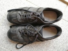 Scarpe nere levi usato  Castel del Piano