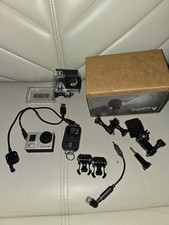 GoPro HERO3+ Plus com acessórios e controle remoto. comprar usado GoPro HERO3+ Plus com acessórios e controle remoto. comprar usado  Enviando para Brazil
