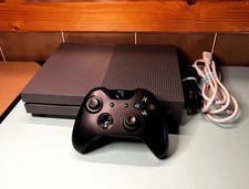 Konsola do gier Microsoft Xbox One S 1 TB - biała/czarna na sprzedaż  Wysyłka do Poland