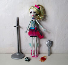 Poupée monster high d'occasion  Grand-Fougeray