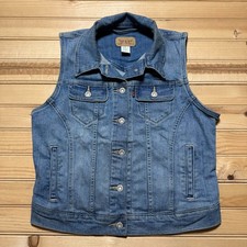 Levis dark wash d'occasion  Expédié en Belgium