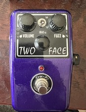 Pedal Tru-Fi Fuzz duas faces. O mesmo pedal de fuzz que Marcus King usa. comprar usado  Enviando para Brazil