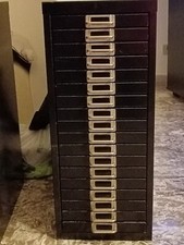 Cassettiera metallo cassetti usato  Firenze