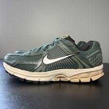 Tênis de corrida Nike Air Zoom Vomero 5 verde vintage feminino tamanho 9 FN6742-300 comprar usado  Enviando para Brazil