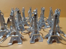 Portachiavi torre eiffel usato  Cava de Tirreni