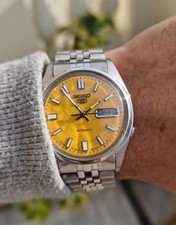 Seiko 5 automático 7009 amarelo vibrante comprar usado  Enviando para Brazil