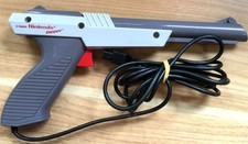 Pistolet zapper nintendo d'occasion  Paris-