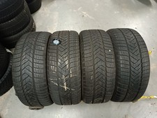 Gomme 235 94v usato  Milano