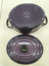 Creuset signature oval d'occasion  Expédié en Belgium
