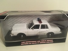 Motor Max 1986 Dodge Diplomat escala 1:24 aplicação da lei serviço público fundido comprar usado  Enviando para Brazil