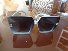 Usado, Óculos de sol feminino autêntico LOUIS VUITTON LV 2619 59☐15-140 comprar usado  Enviando para Brazil