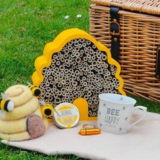 Bee gift box for sale Bee gift box for sale  ASHTON-UNDER-LYNE