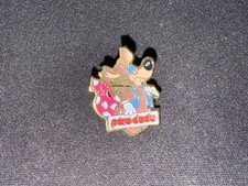 Pins badge enamel d'occasion  Strasbourg-