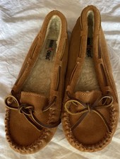 Minnetonka moccasins women for sale  Houston