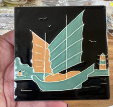 Azulejo decorativo estilo asiático American Encaustic Tile Co barco e cena de pagode comprar usado  Enviando para Brazil