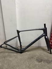 Rama Giant Revolt Advanced 0 2022 ML na sprzedaż  PL