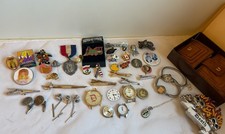 Lote de cajones de chatarra vintage Estate, piezas de reloj, pasadores y más segunda mano  Embacar hacia Mexico