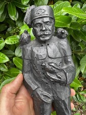 Charcoal character statue d'occasion  Expédié en Belgium
