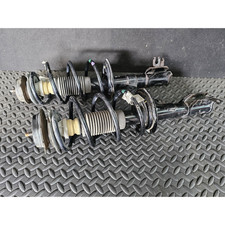 Coppia ammortizzatori anterior usato Coppia ammortizzatori anterior usato  Italia