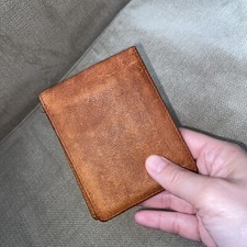 Carteira masculina Tommy Bahama bi dobrável couro marrom logotipo em relevo Marlin desgastado, usado comprar usado  Enviando para Brazil