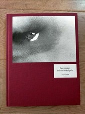 Signed sebastião salgado d'occasion  Compiègne