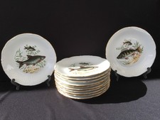 Lot assiettes porcelaine d'occasion  Senlis