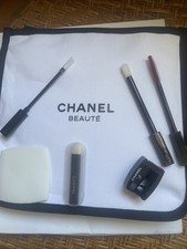Chanel trousse maquillage d'occasion  Paris XIX
