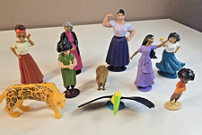 Conjunto de 11 bonecos Disney Encanto Madrigal Family Mirabel Bruno Antonio Animal comprar usado  Enviando para Brazil
