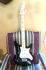 Behringer six string for sale  Bedford