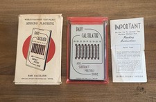 Vintage "Calculadora de Bebê" Colete Mais Útil do Mundo Máquina de Adicionar Bolso Caixa + comprar usado Vintage "Calculadora de Bebê" Colete Mais Útil do Mundo Máquina de Adicionar Bolso Caixa + comprar usado  Enviando para Brazil