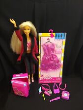 Antiga Barbie + Acessórios Mala de Viagem cheia de extras + Roupa da Moda NOVA comprar usado  Enviando para Brazil