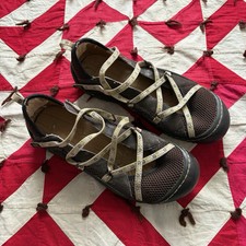 Outdoors womens shoes for sale  Grand Rapids
