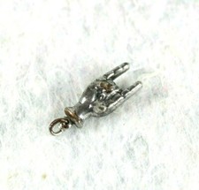 Piccolo ciondolo 2cm usato  Rho