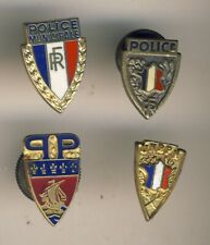 Police buttonhole badges d'occasion  Expédié en Belgium