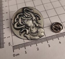Pin anstecker medusa gebraucht kaufen  Nümbrecht