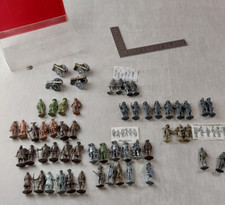 Grand lot figurines d'occasion  Seingbouse