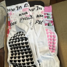 Meias de Pilates femininas fofas corações aderentes rosa/multicoloridas 16 pares comprar usado Meias de Pilates femininas fofas corações aderentes rosa/multicoloridas 16 pares comprar usado  Enviando para Brazil