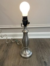 Luminária prata níquel escovado com fio 120V 60Hz 60 Watt lâmpada de mesa com base redonda comprar usado  Enviando para Brazil