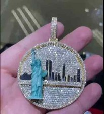 Usado, Pingente amuleto personalizado moissanita real corte redondo folheado a ouro 14K dois tons 4,50 quilates comprar usado  Enviando para Brazil