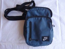 Nike tracolla borsa usato Nike tracolla borsa usato  Roma